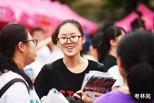 这4所“工商大学”实力广受认可, 就业率高, 中等生可重点关注