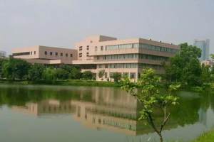 广东很低调的大学, 是省市共建本科高校, 是硕士学位授予单位