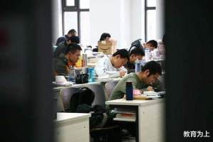 2022年考研: 这些高校初试成绩占比70%, 上海财经大学上榜!