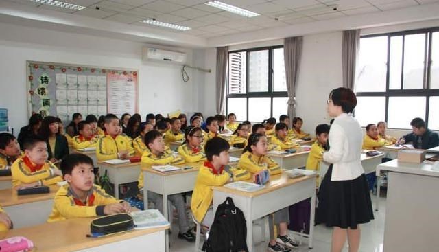 教师招聘来了, 义务教育缺这五类教师, 男女比例或将发生改变