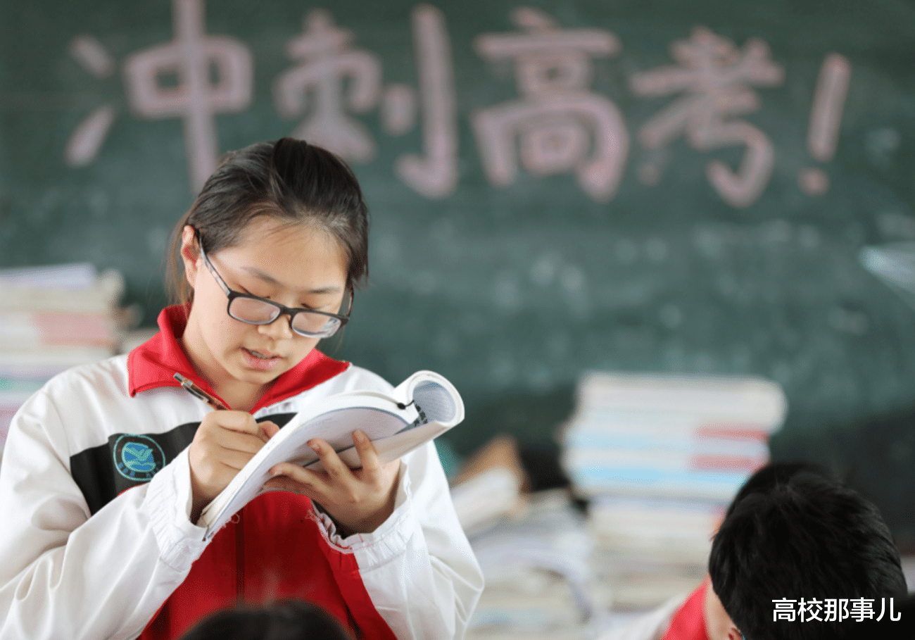 高考前夕, 学生最讨厌听这三句话, 家长们却总说, 难怪考试考不好