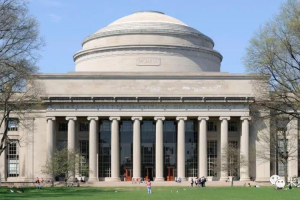 美国前10名校麻省理工学院MIT学霸访谈: MIT喜欢什么样的学生?