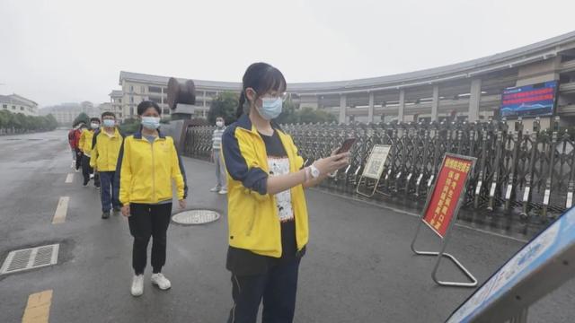 关岭民族高级中学: 开展模拟演练 为高考保驾护航