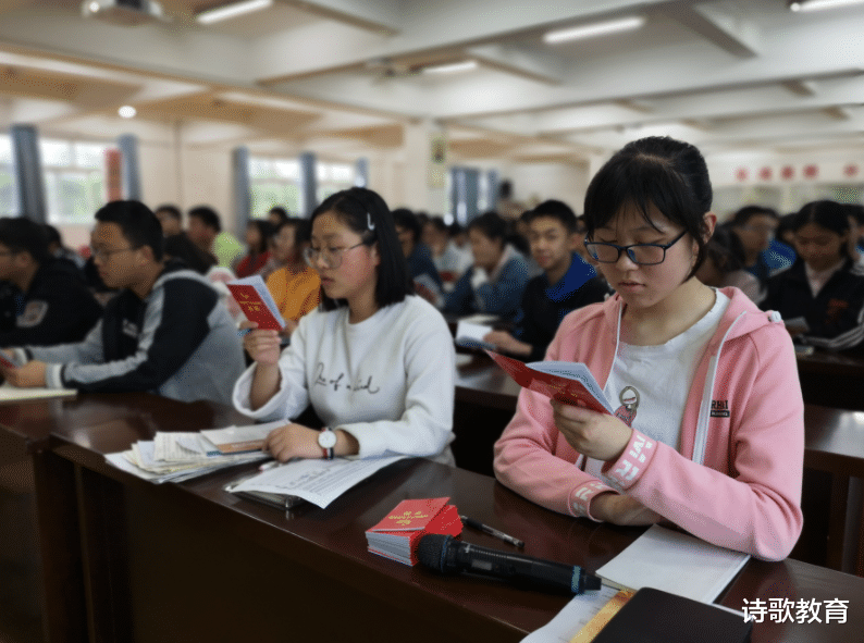 中考结束后, 学生需要补高一的课程吗? 过来人后悔当初的选择