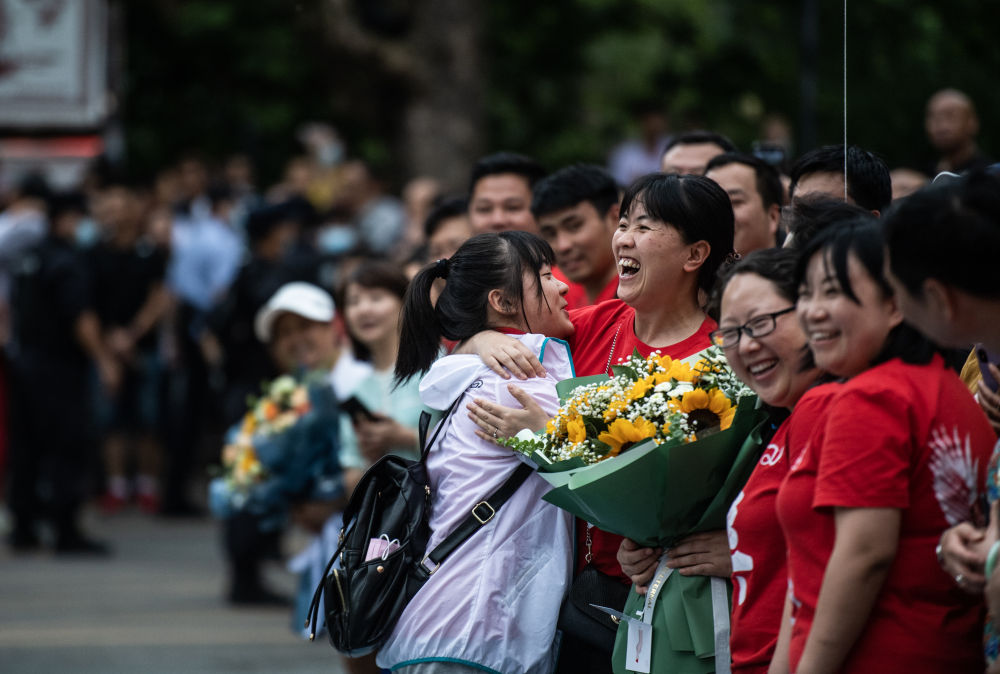 追光|被语文“抬”进高考的体育, 有话想对你说