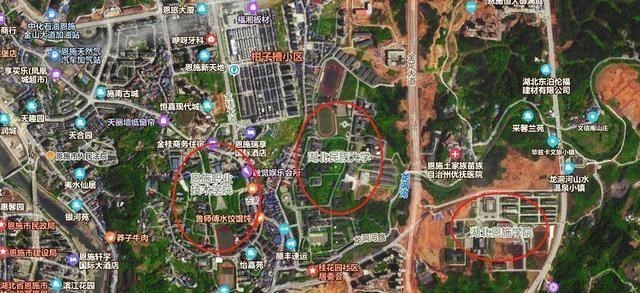 卫星航拍湖北恩施3所大学: 两所本科, 一所专科, 彼此相邻