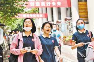 重庆今年37万余名考生参加中考