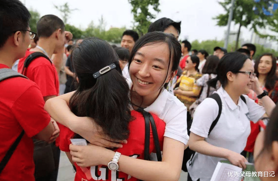 教育部“重要通知”来了, 高中8月将迎来新课程, 女同学发愁了