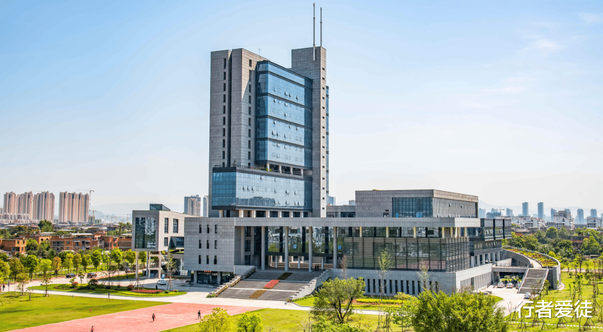 福建第1学院, 实力比闽南师大还强, 排名紧追集美, 开始培养博士