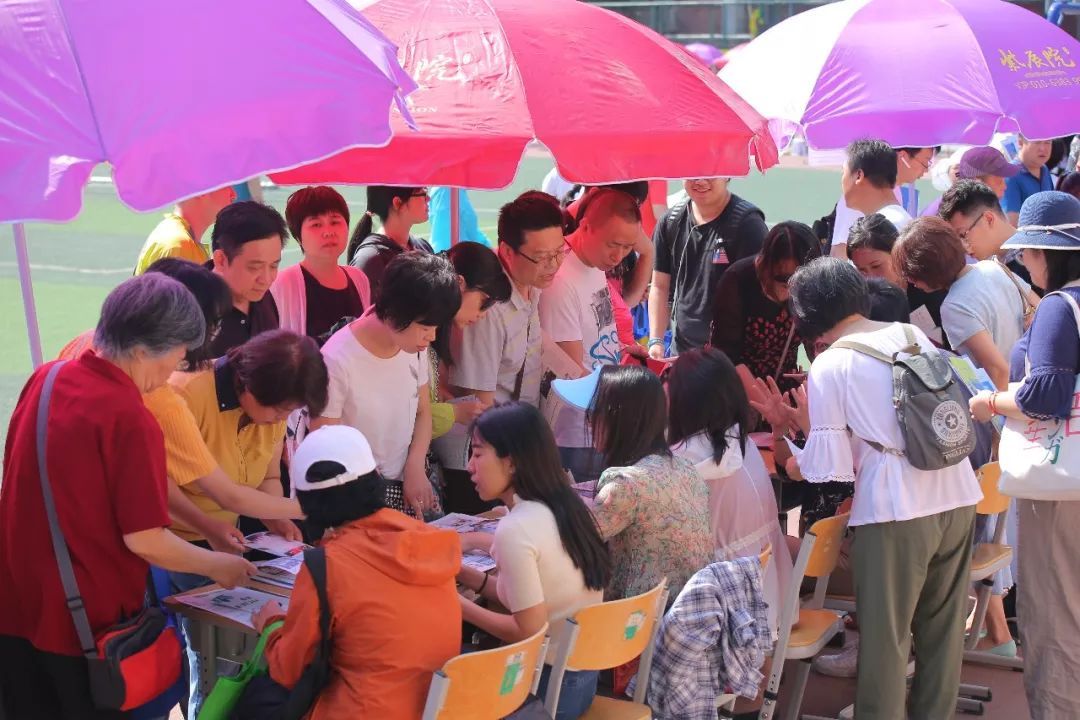 这3个城市很适合读大学, 经济发展没那么重要, 留下定居才是重点