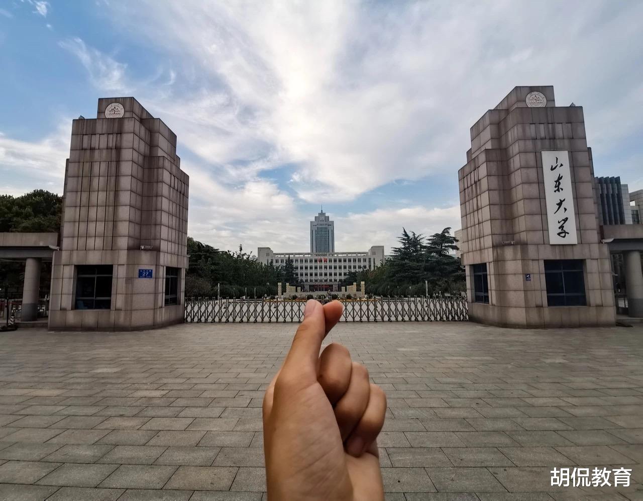 31岁海归博士“载”芯回国, 为祖国献大礼, 200mm晶圆微腔光频或国产!