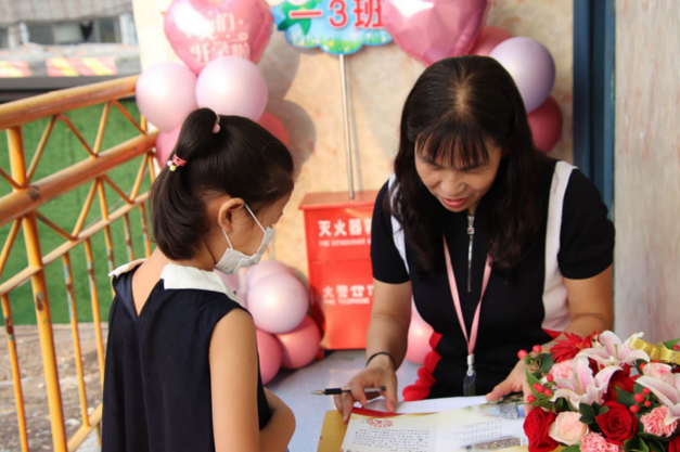 小学生入学年龄颇有争议, 9月1日限制会打破吗, 教育局给出回应