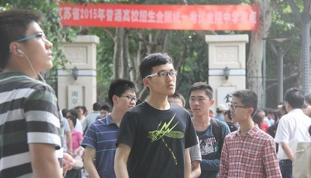 河南高考200分以下的考生将近三万人, 你如何看待?