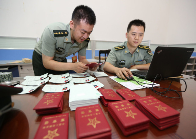 文职出分越来越近, 今年的分数线会比往年更高吗?