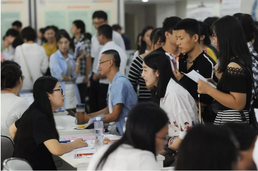 容易被忽略的二本大学, 还没毕业就被国家电网签走, 发展前景好