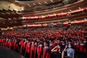 青春逢盛世，奋斗正当时！上海交通大学医学院2253名学生毕业