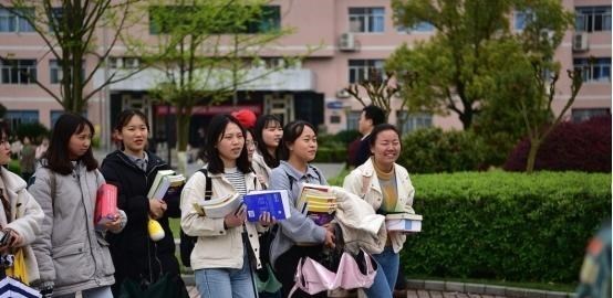 
学科“难度系数”排行来了, 数学不是榜首, 物理只排第4?