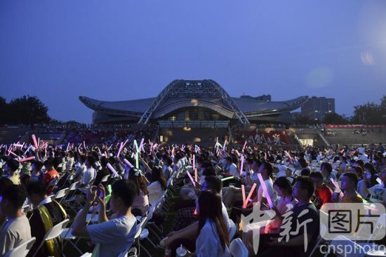 北京理工大学举办2021年毕业晚会