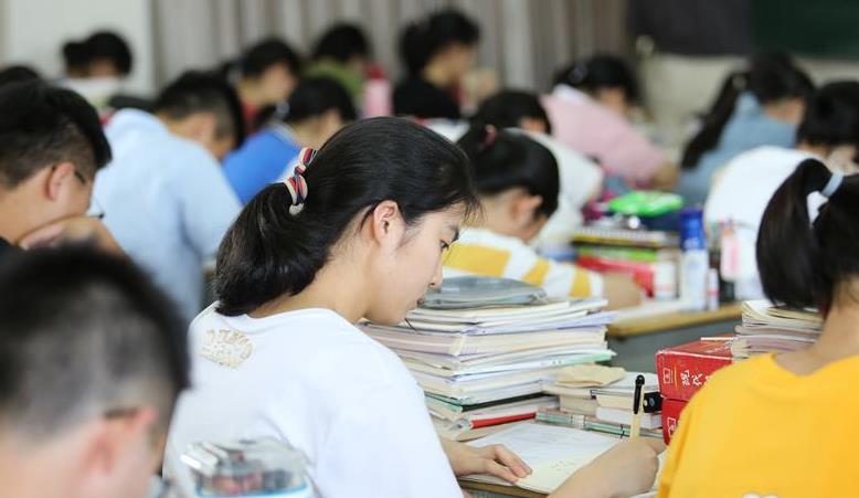 初高中化学有哪些不同点? 那么高中化学到底学什么、怎样学?