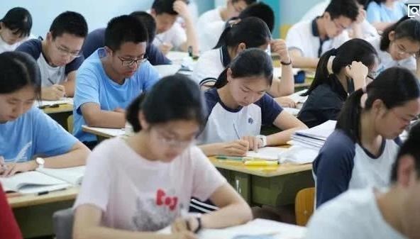 甘肃12位学霸被保送清华大学, 分别来自这七所学校, 表现十分亮眼