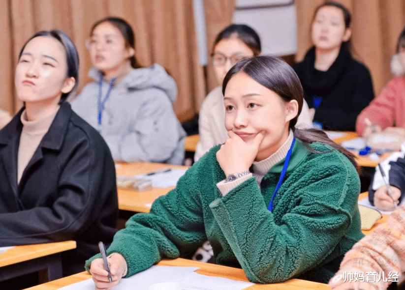 2021年教师招聘开始, 师范生迎来“好消息”, 预计増招8万多人