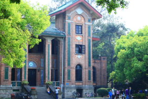 广东“退步”明显的大学，曾是全国百强高校，如今发展却默默无闻