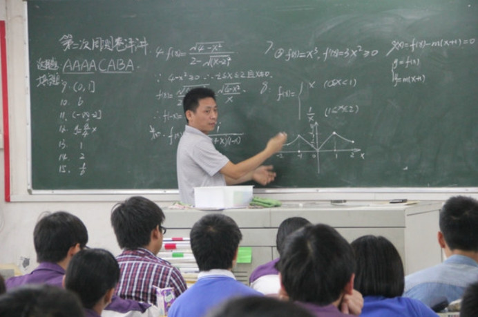 暂停辅导班, 会增加中等学生的学习负担, 学考分离依然存在