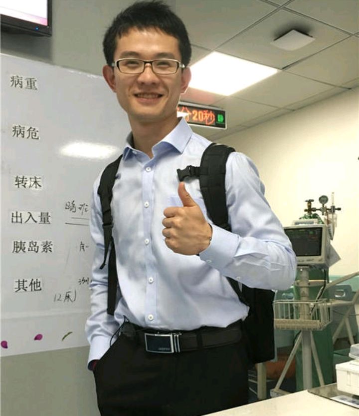 福建男孩得怪病, 医生找不到病因, 他复读一年考医科大学自救