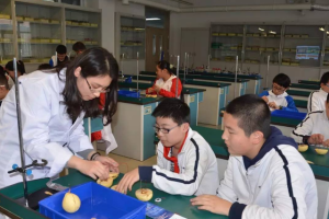 北京教委通知, 大中小学秋季开学时间确定, 很多学生和家长不开心