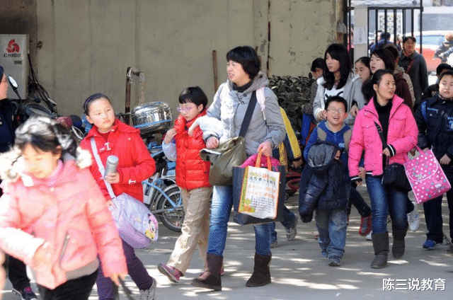 教育双减落地, 整顿补课班只是一个开始, 秋季开学又有新变动