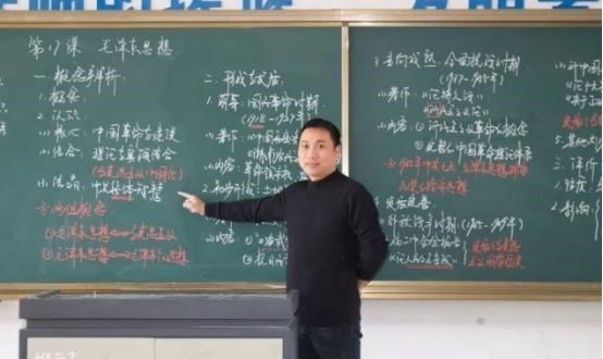 让数学老师做高考试卷, 他们能考145分吗? 数学老师: 别开玩笑了