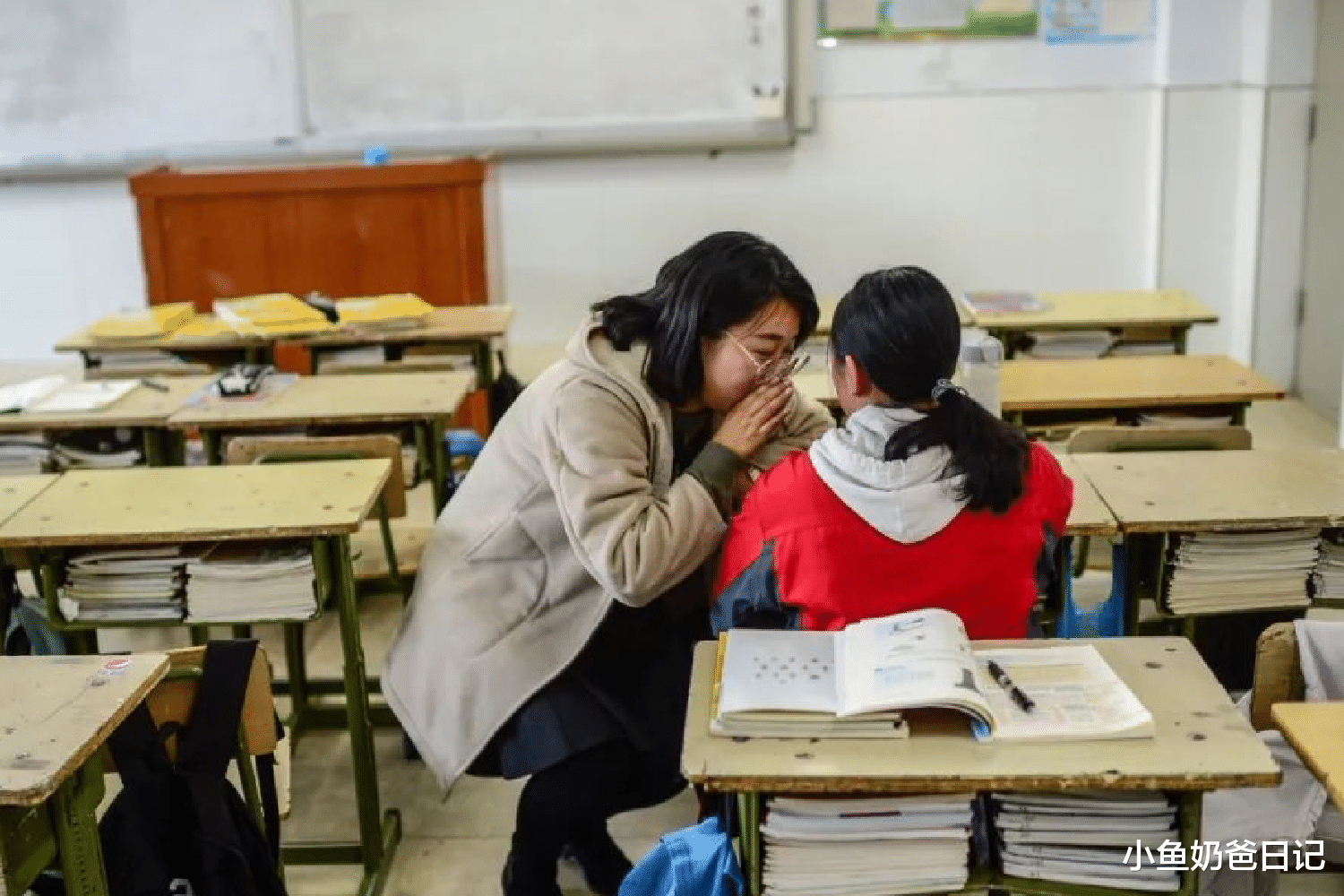 物理老师当堂演示实验, 学生惊奇到尖叫, 碰到这样的老师是幸运