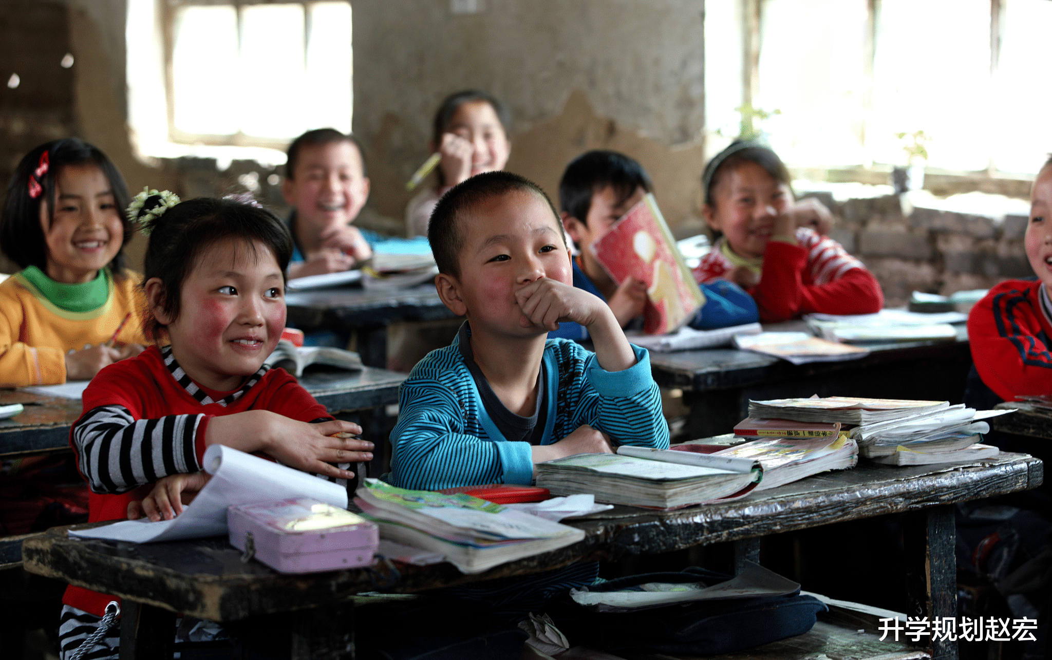 从宜宾教师招聘数据来看, 师范本科毕业, 大多只能选择县级学校