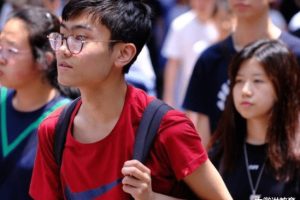 广东某地中考数学平均分低至19.5, 家长不怪老师, 反而质问出题人