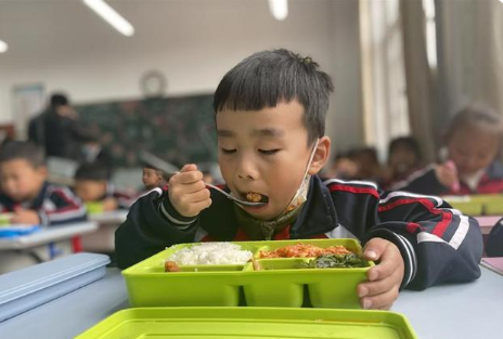 瑕不掩瑜 邯郸市区小学午间托管运行月余 成绩背后还有哪些问题?