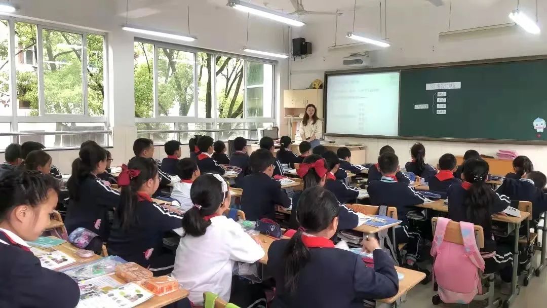 李惠利小学白鹤校区因拆迁将整体过渡？鄞州区教育局这样回复