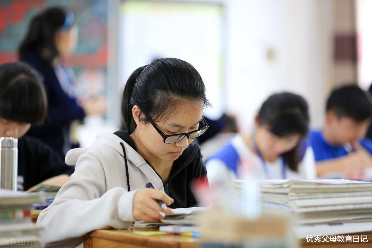 学生集体“弃英学日”, 这个理由很现实, 学生表示不想再做小白鼠