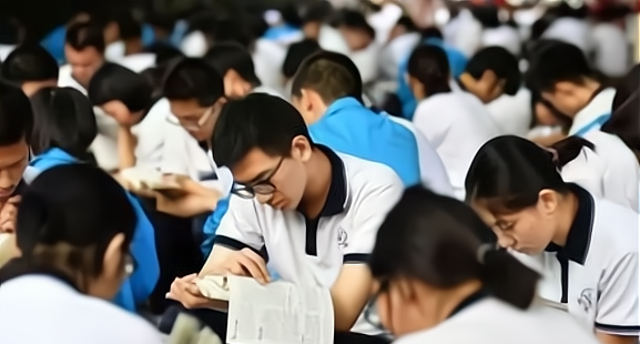 学生收到浙大录取通知书, 家长发朋友圈求祝贺, 次日发现无人回应