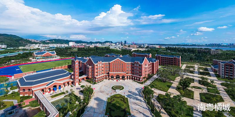 广东广州新建九年制学校, 开设36个教学班, 项目可提供1440个学位