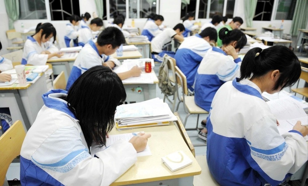 天津的“明星”高中,29人考上清北,211高校录取率达77.2%