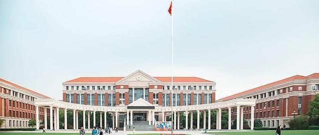 我国校名像重点大学的民办,三本更名后录取分飙升,学费要一万多