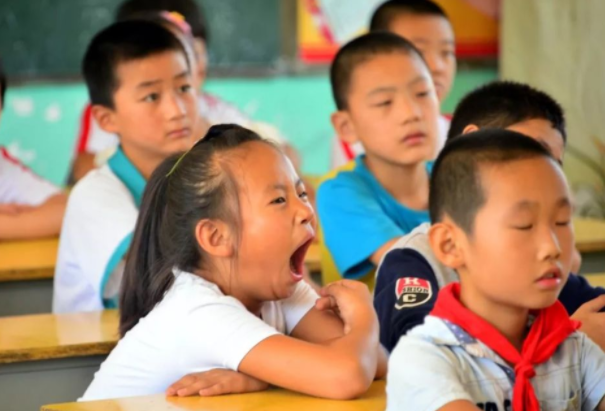 教育部发布通知, 中小学早读迎“新规定”, 加强学生睡眠管理工作