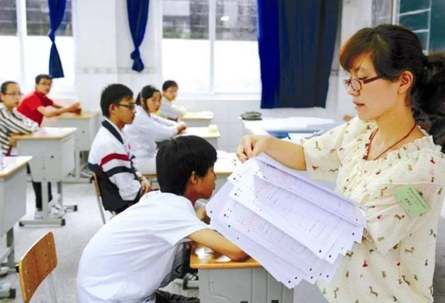 高考结束后, 为何要统一收回草稿纸? 其中的猫腻很难想象到