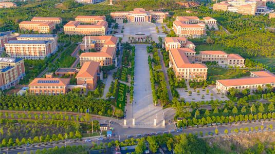 云南高考投档遭遇乌龙, 北京大学医学院断档严重, 仅超一本线1分