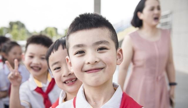 “0000是什么成语? ”小学生的回答让人意外, 老师都佩服: 神童