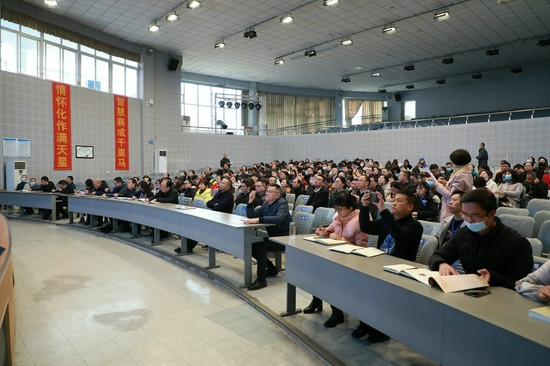 总结反思促进步 凝心聚力求发展！龙泉中学这场会很务实