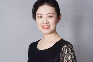 北京大学女神教授, 29岁当博导, 30多岁当院长, 令人只能“仰慕”