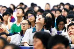 数千新生放弃入学, 复读生人数或暴涨, 广东2022应届考生压力山大