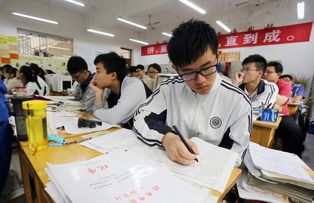 上了
才知道, 初中补习和不补习的差距很大, 家长应做好权衡