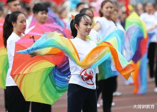 想象中的大学VS现实中的大学, 差别不是一星半点, 不能再真实了